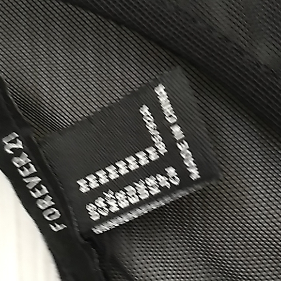 Forever 21 Black Top Beautiful L - Picture 3 of 6